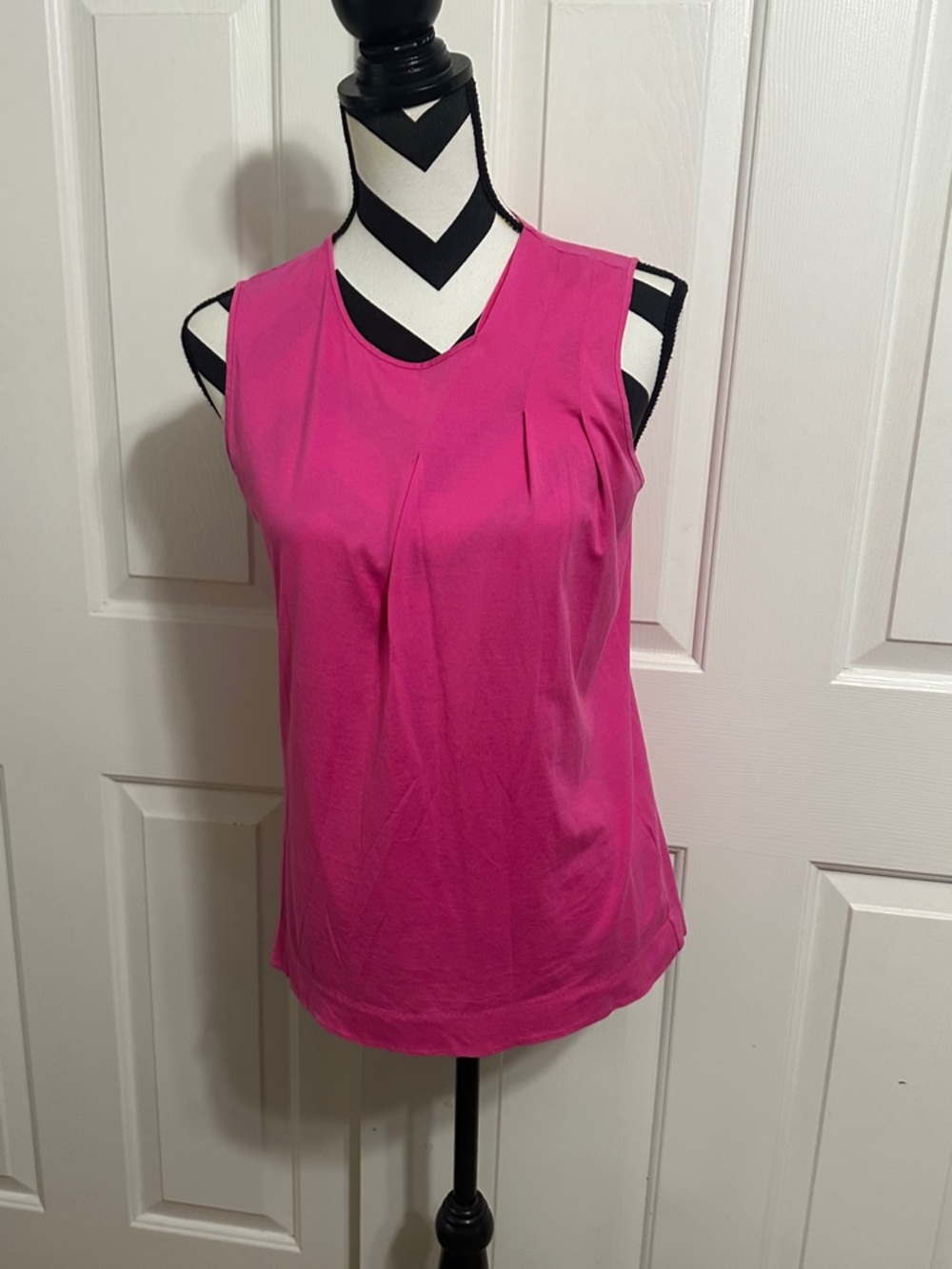 TSE Sleeveless Tank Top in Bright Fuchsia